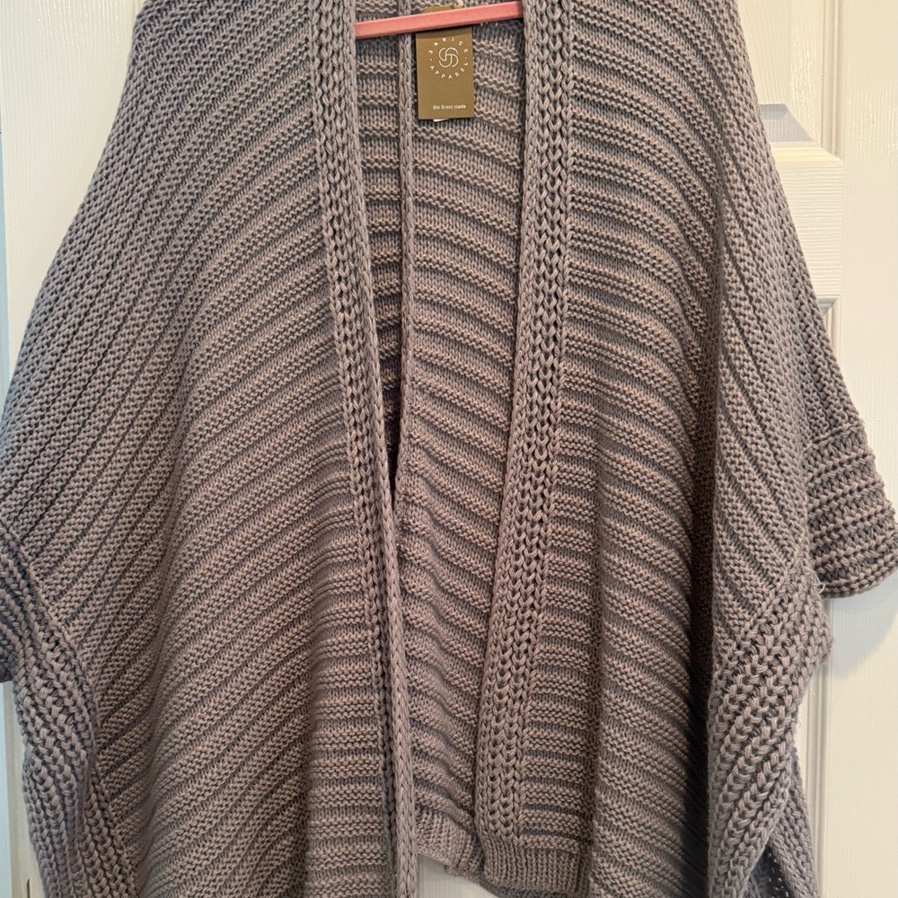 Elegant Women's Knit Poncho in Gray